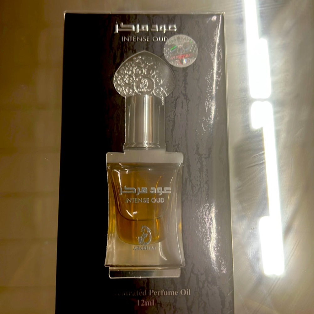 Concentrated perfume oil from Dubai